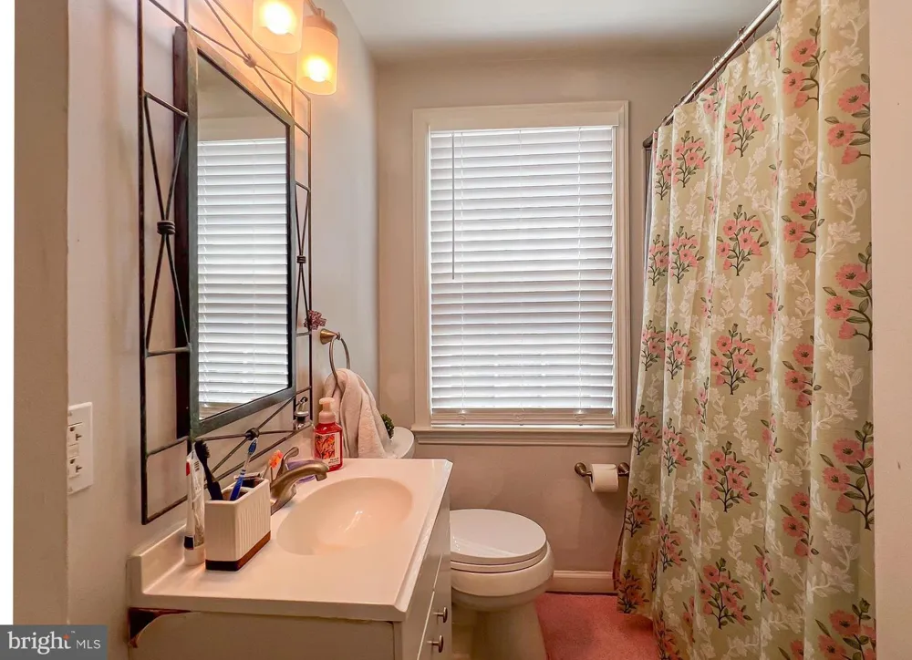 5826 EDMONDSON AVENUE Baltimore, MD 21228