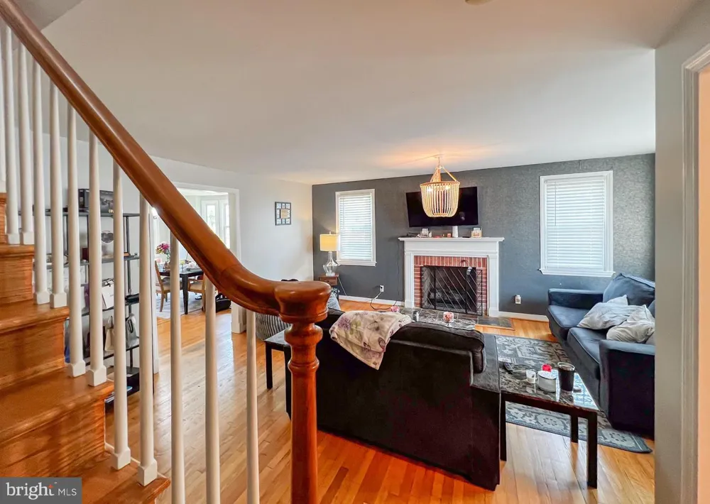 5826 EDMONDSON AVENUE Baltimore, MD 21228