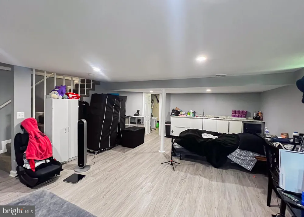 5826 EDMONDSON AVENUE Baltimore, MD 21228