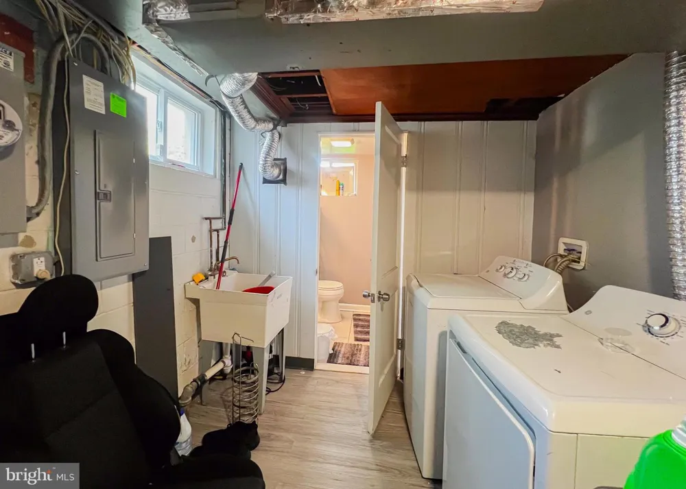 5826 EDMONDSON AVENUE Baltimore, MD 21228
