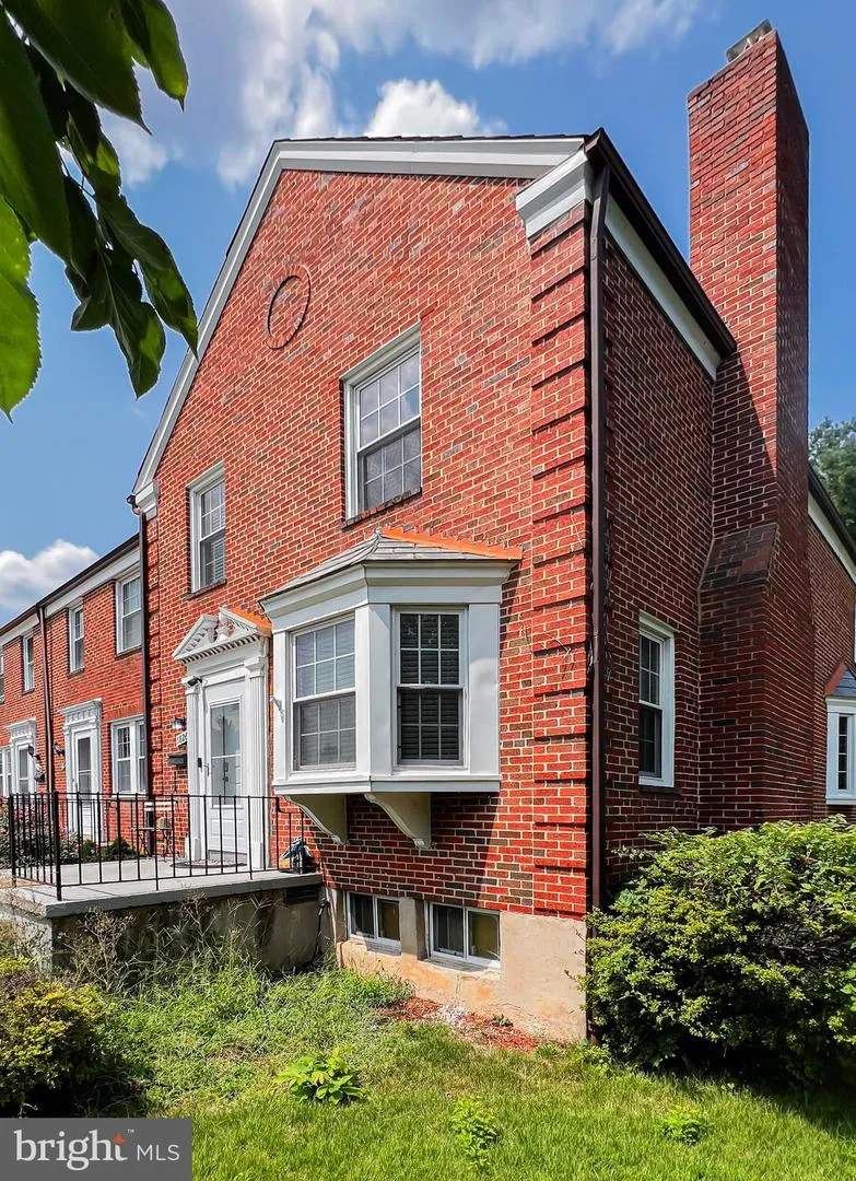 5826 EDMONDSON AVENUE Baltimore, MD 21228