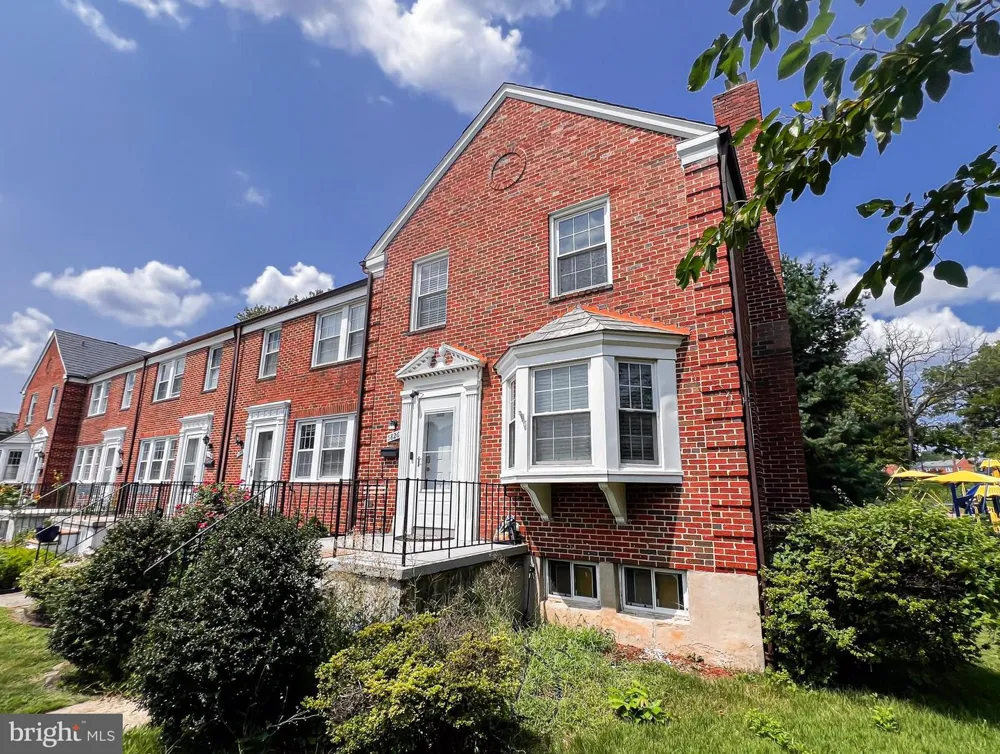 5826 EDMONDSON AVENUE Baltimore, MD 21228