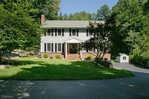 17 Colonel Evans Dr