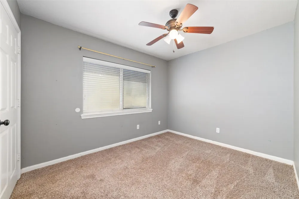 1014 Oak Glen Drive Willis, TX 77378