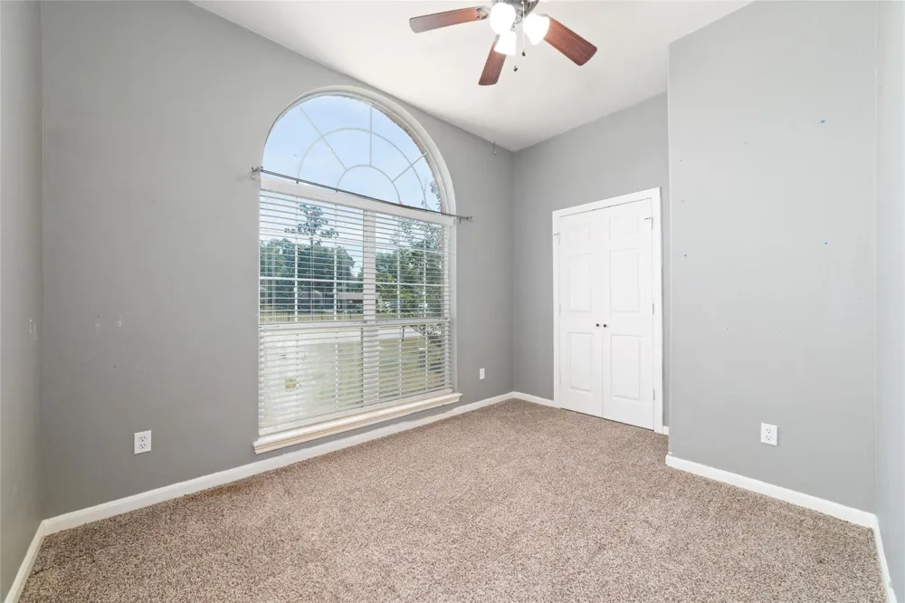 1014 Oak Glen Drive Willis, TX 77378