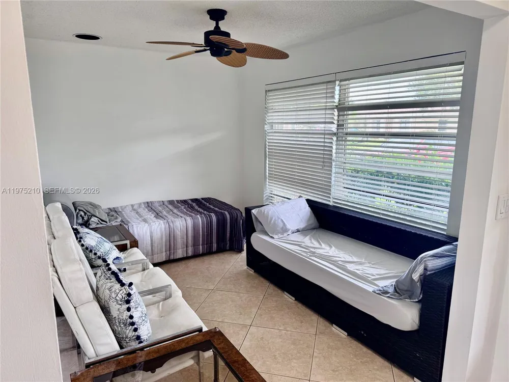 8838 Bella Vista Dr Boca Raton, FL 33433