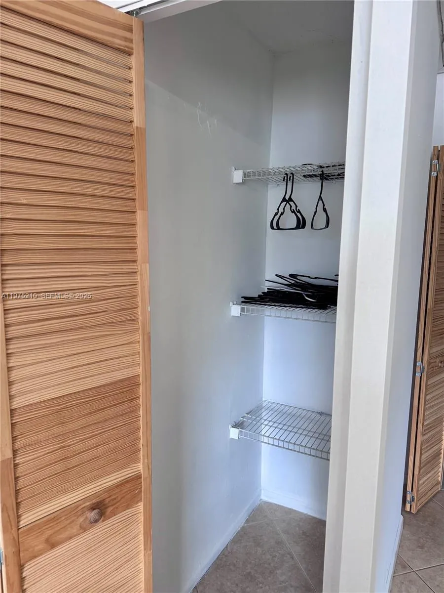 8838 Bella Vista Dr Boca Raton, FL 33433