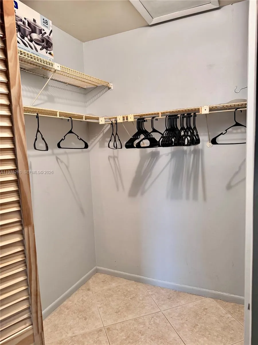 8838 Bella Vista Dr Boca Raton, FL 33433