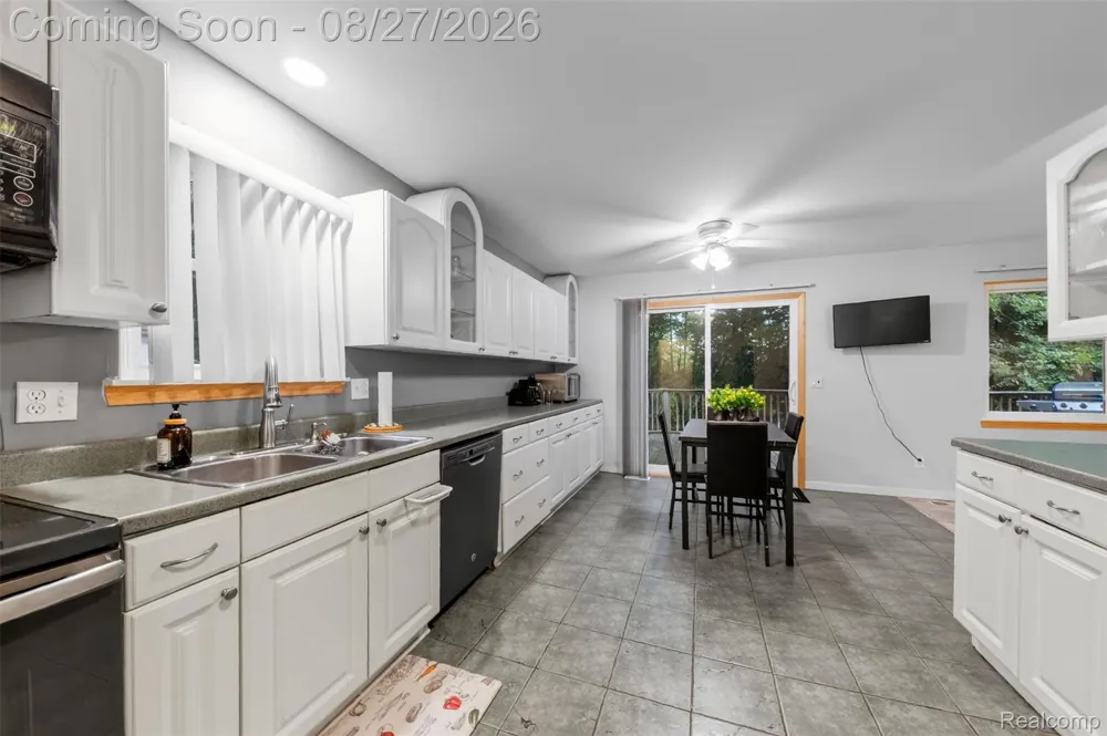 41896 Cherry Hill Road Novi City, MI 48375