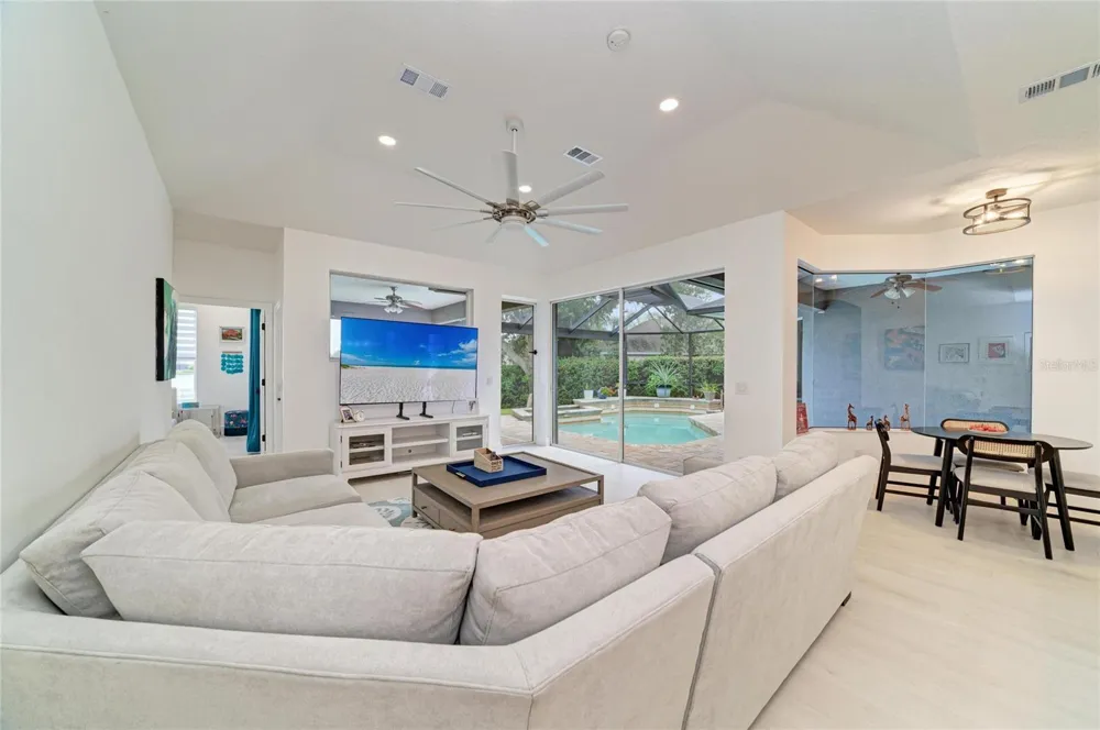 11234 RIVERS BLUFF CIRCLE Bradenton, FL 34202