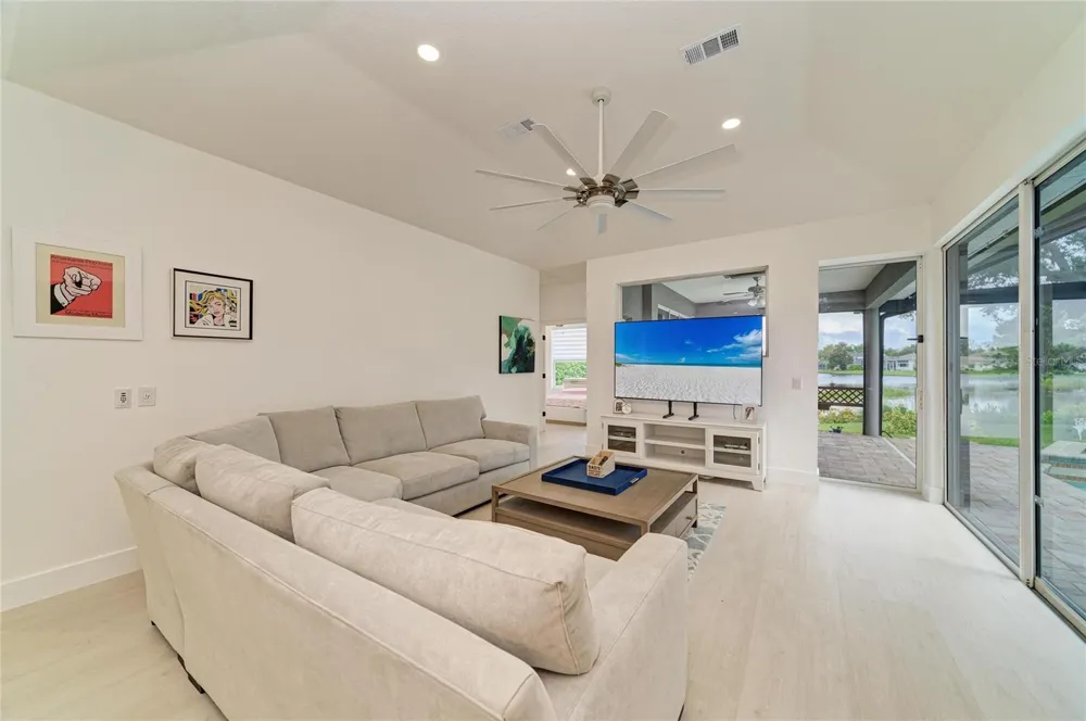 11234 RIVERS BLUFF CIRCLE Bradenton, FL 34202