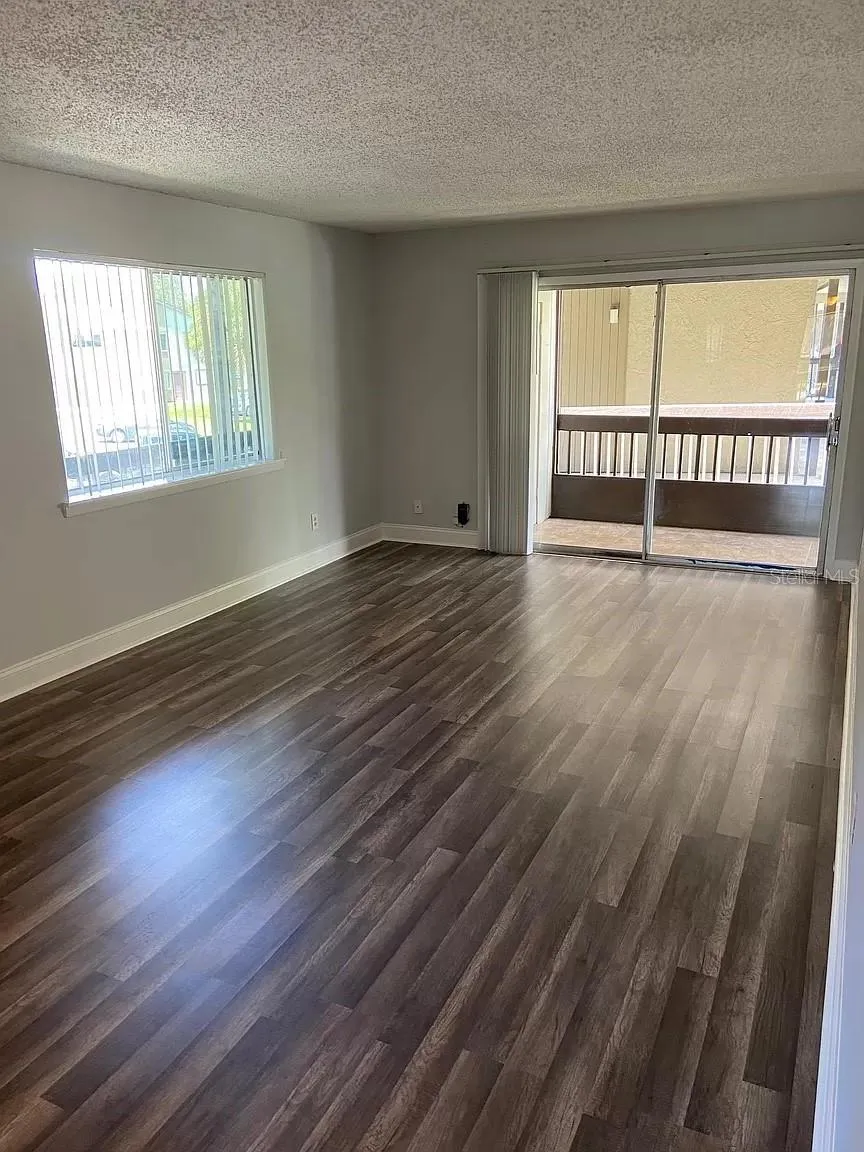 6308 NEWTOWN CIRCLE #8B1 Tampa, FL 33615