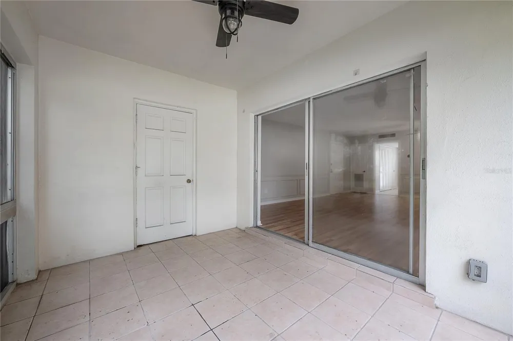 10391 CARROLLWOOD LANE #294 Tampa, FL 33618