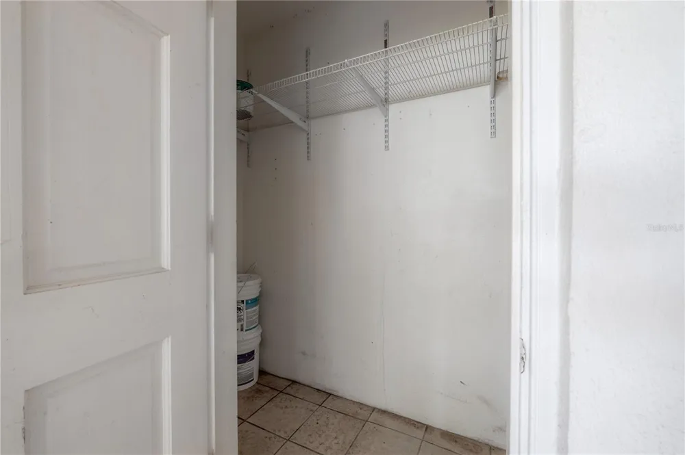 10391 CARROLLWOOD LANE #294 Tampa, FL 33618