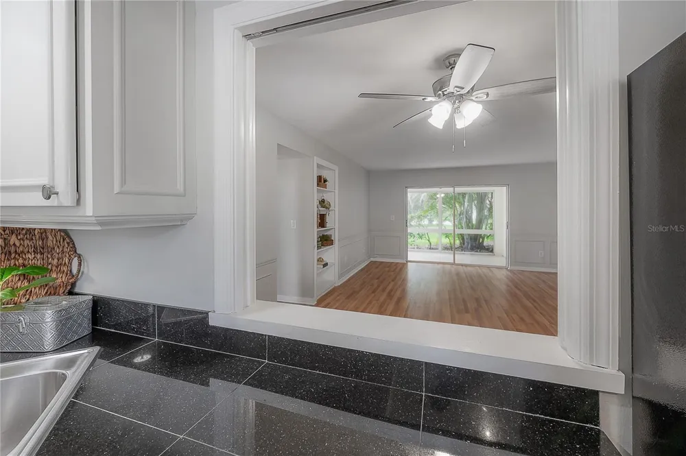 10391 CARROLLWOOD LANE #294 Tampa, FL 33618
