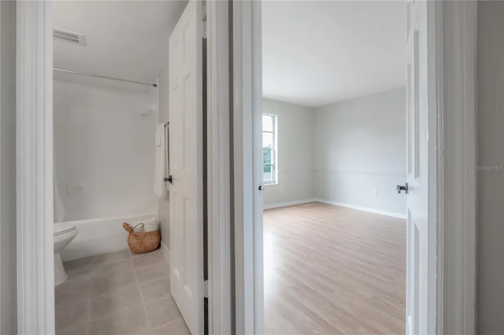 10391 CARROLLWOOD LANE #294 Tampa, FL 33618