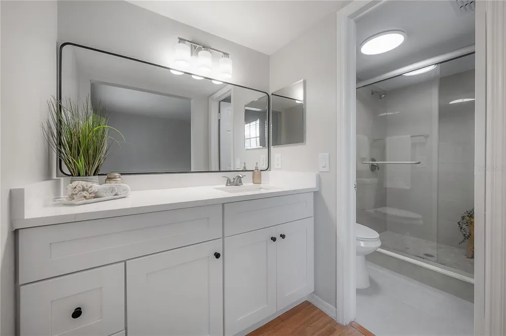 10391 CARROLLWOOD LANE #294 Tampa, FL 33618