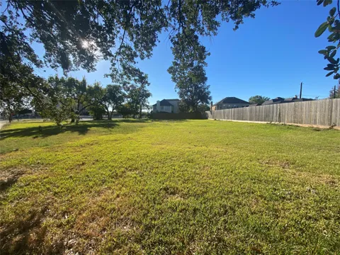 7552 Main Street