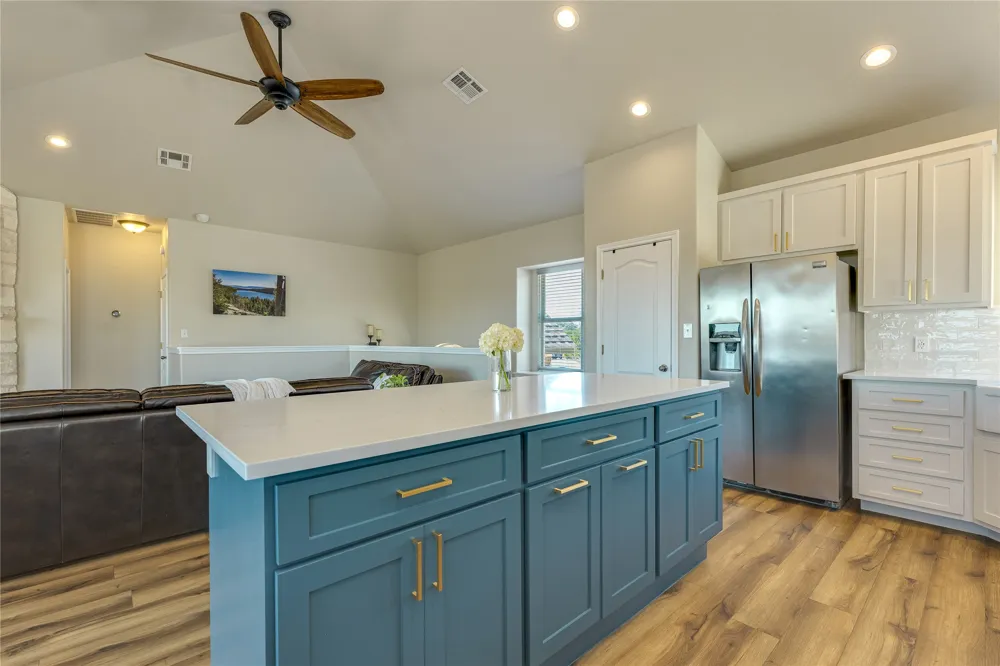 330 Southwind Road Point Venture, TX 78645