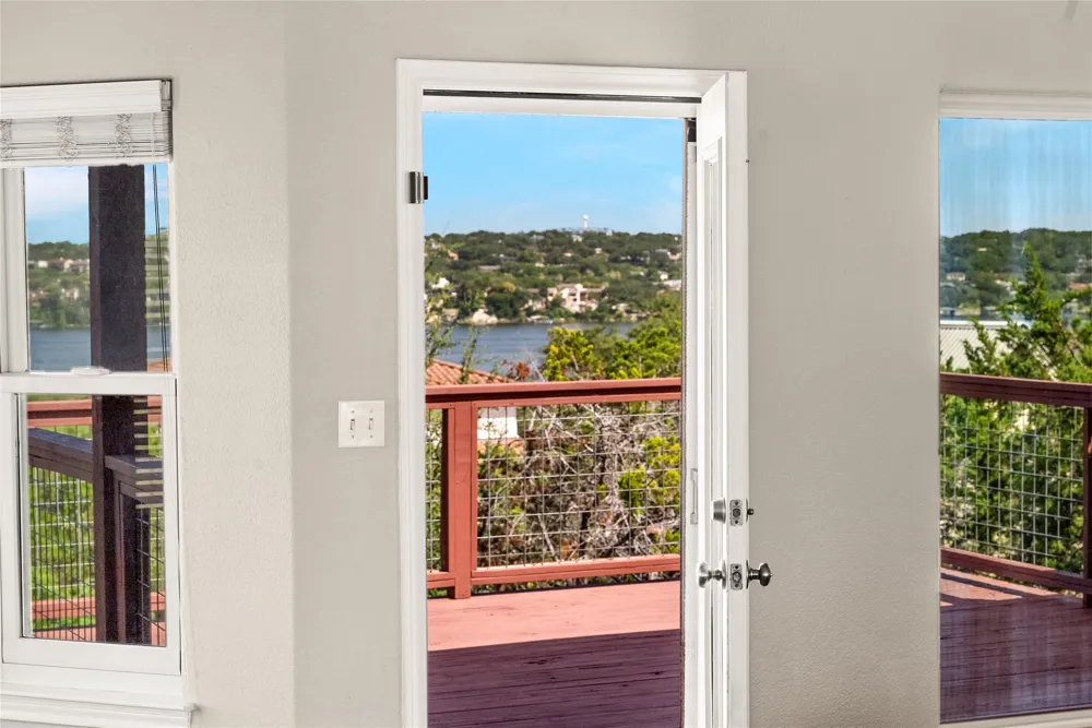 330 Southwind Road Point Venture, TX 78645