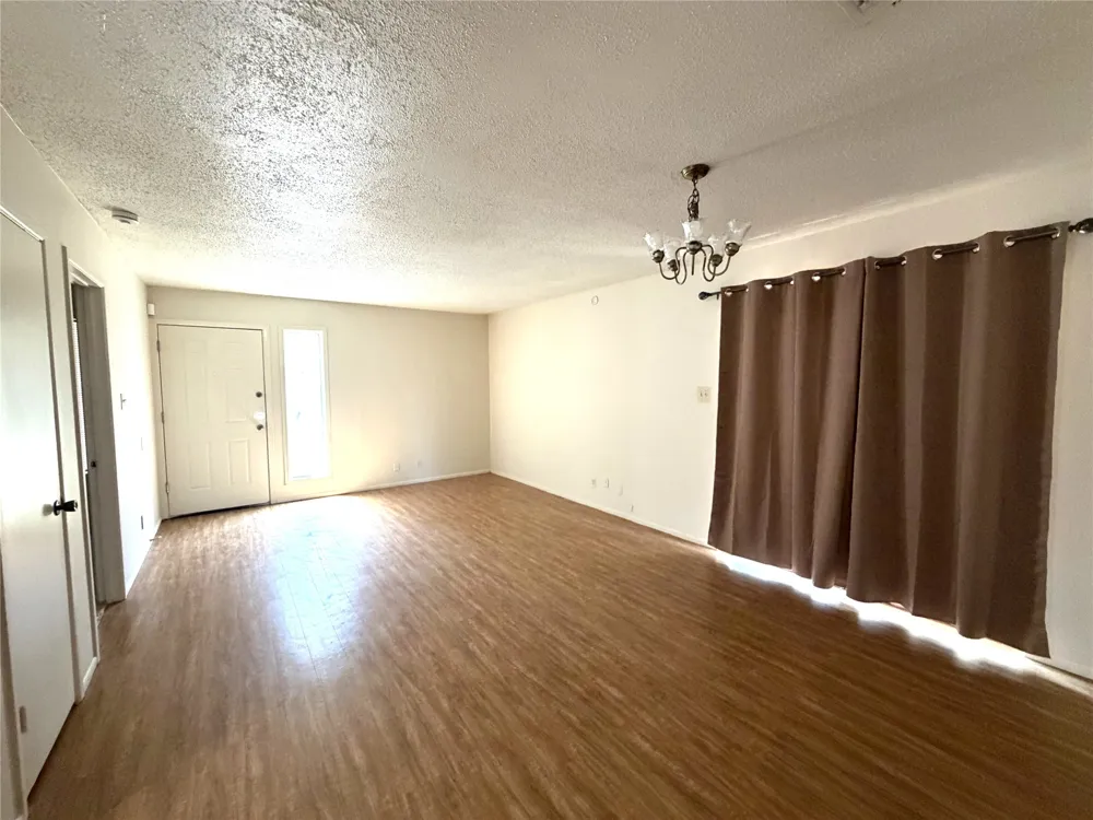 421 Live Oak Street Kyle, TX 78640