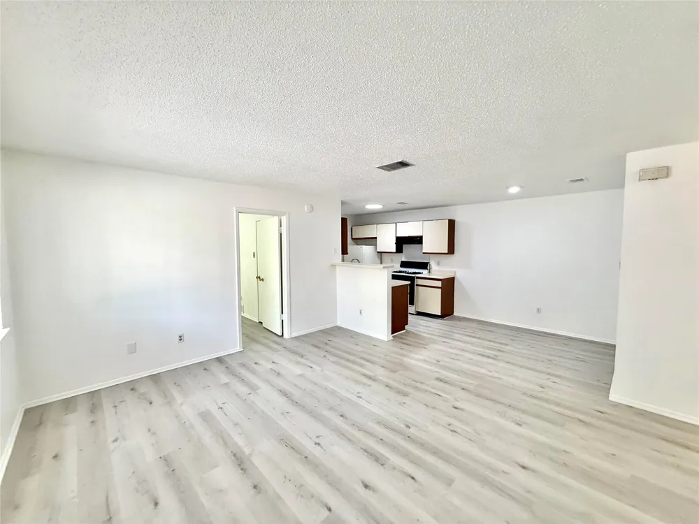 403 Country Aire Drive Round Rock, TX 78664