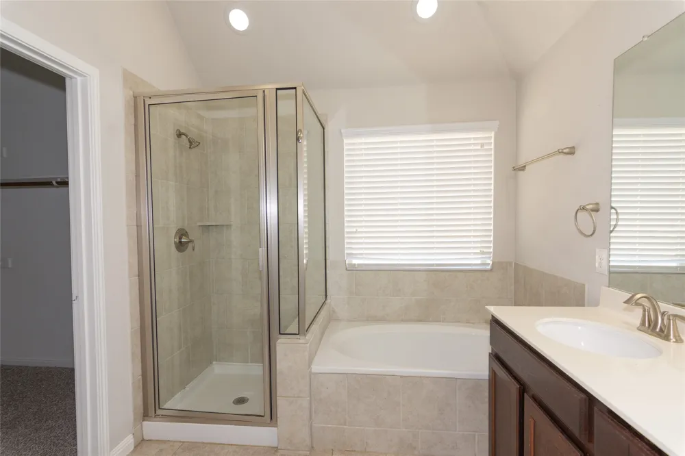 1916 Bobbywoods Lane Manchaca, TX 78652
