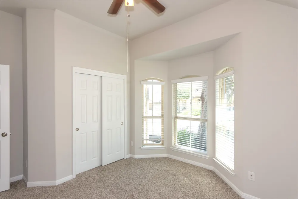 1916 Bobbywoods Lane Manchaca, TX 78652