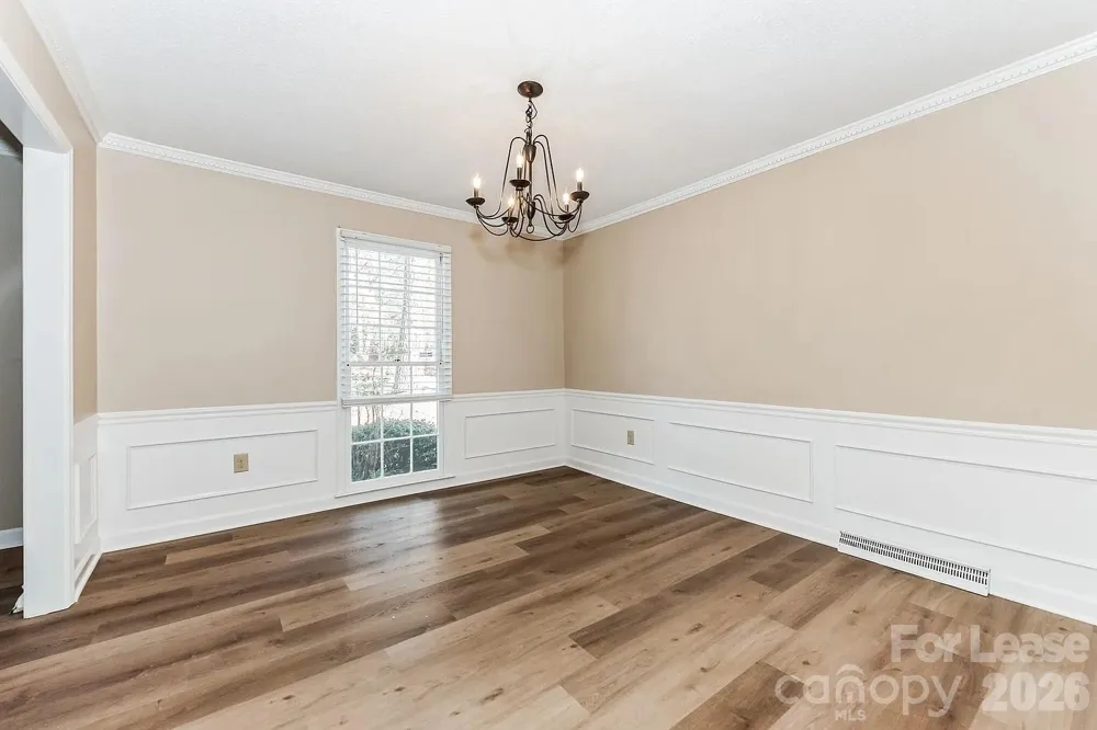 2801 Valencia Terrace Charlotte, NC 28211