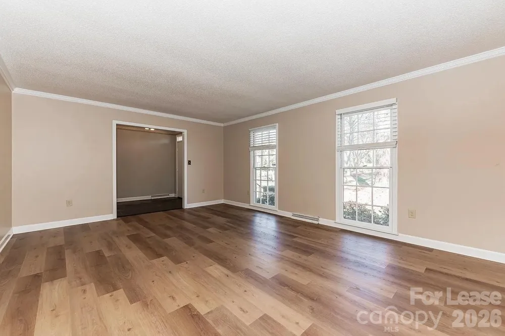 2801 Valencia Terrace Charlotte, NC 28211