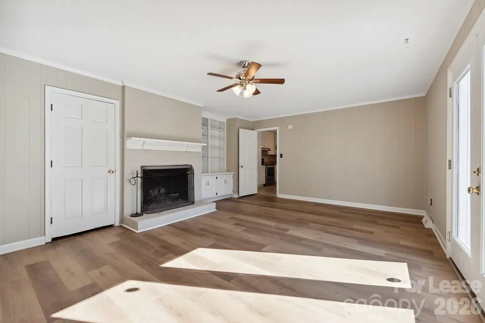 2801 Valencia Terrace Charlotte, NC 28211