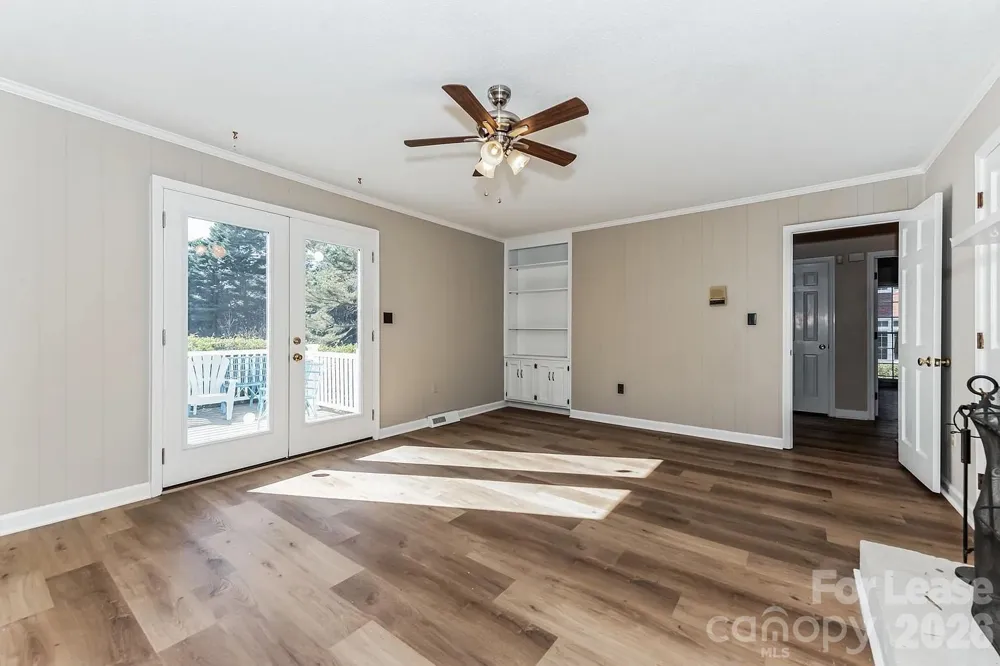2801 Valencia Terrace Charlotte, NC 28211