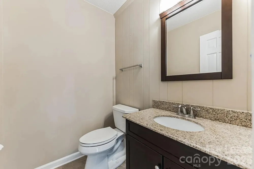 2801 Valencia Terrace Charlotte, NC 28211