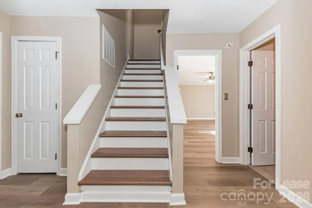 2801 Valencia Terrace Charlotte, NC 28211