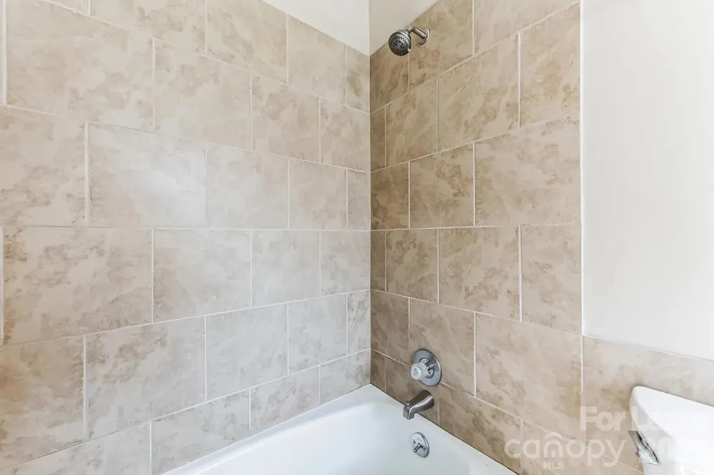 2801 Valencia Terrace Charlotte, NC 28211
