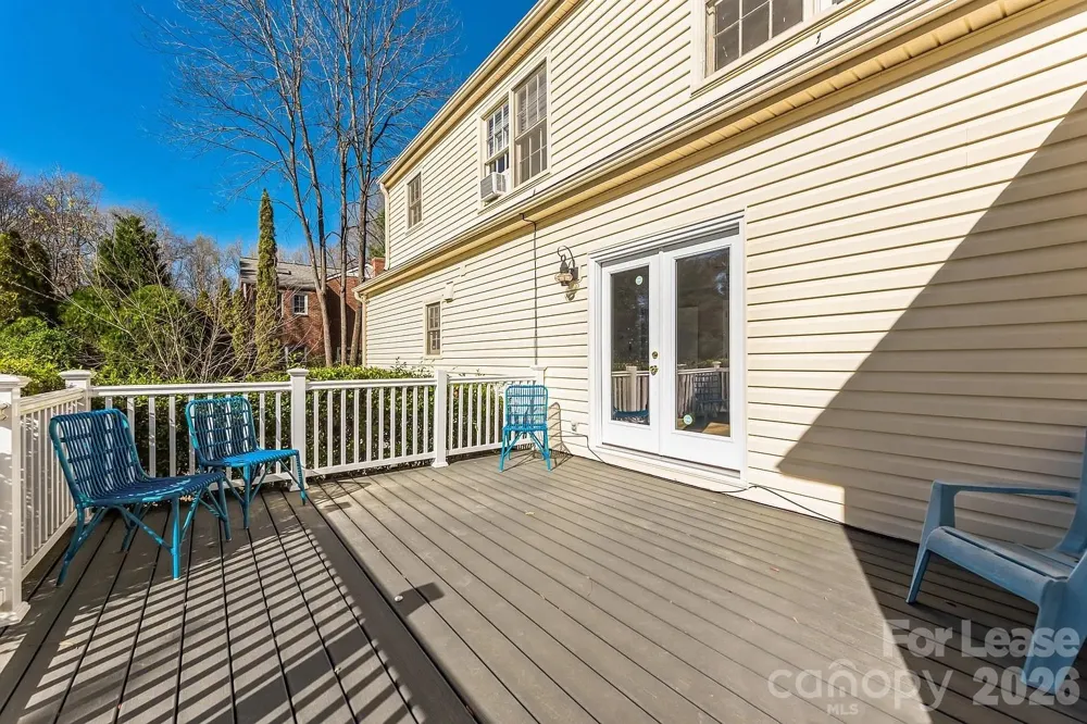 2801 Valencia Terrace Charlotte, NC 28211