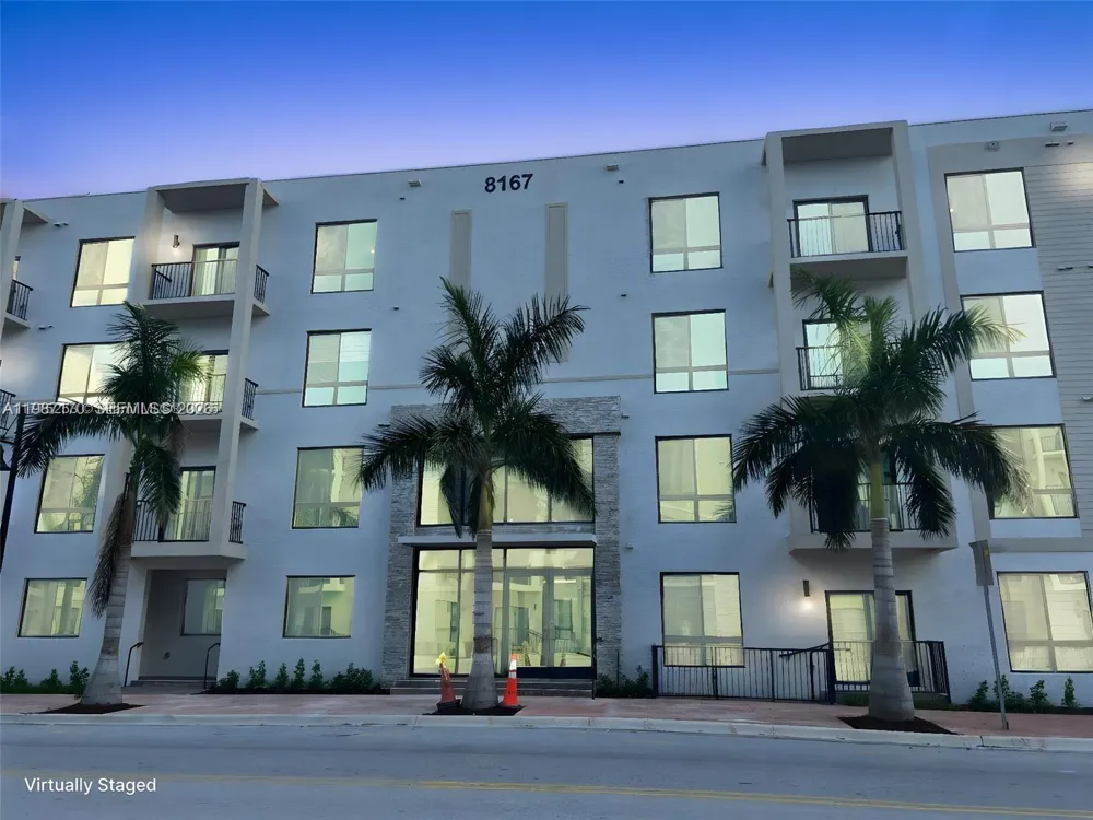 8167 NW 41st St #E-308 Doral, FL 33166