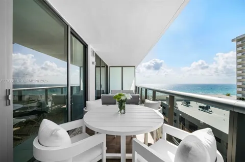 5875 Collins Ave #906