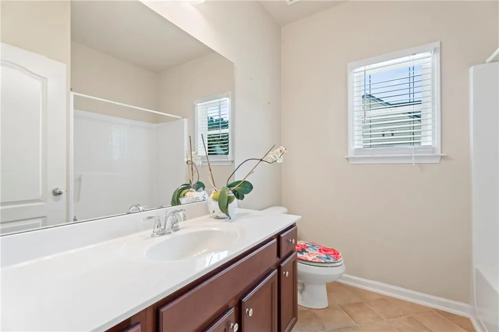 5276 Miranda Way Powder Springs, GA 30127