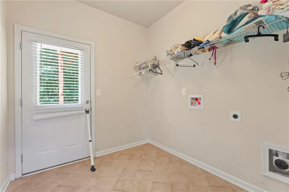 5276 Miranda Way Powder Springs, GA 30127