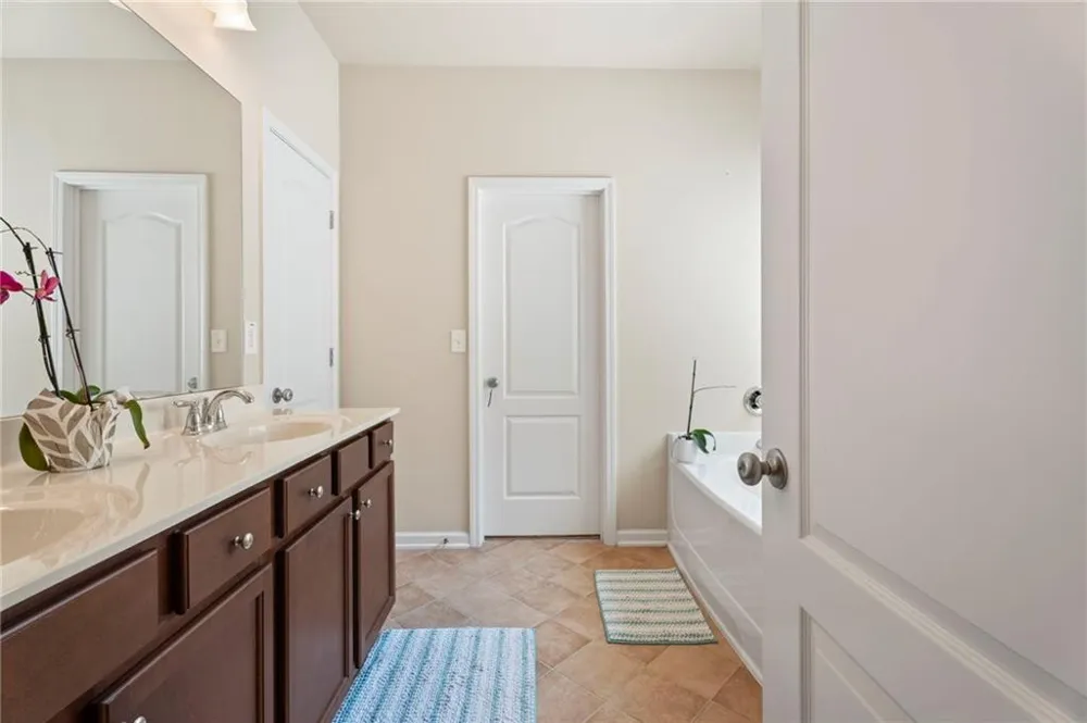5276 Miranda Way Powder Springs, GA 30127