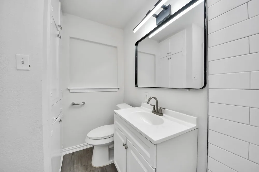 4914 Enyart Street Houston, TX 77021