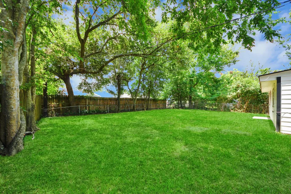 4914 Enyart Street Houston, TX 77021