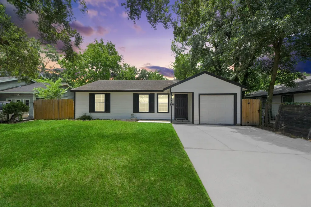 4914 Enyart Street Houston, TX 77021