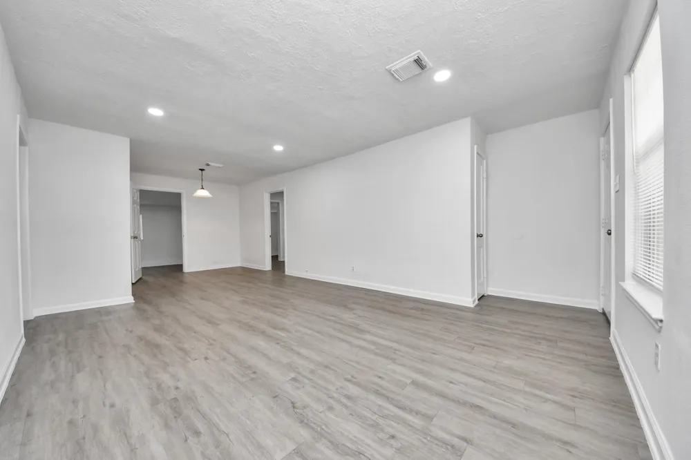 4914 Enyart Street Houston, TX 77021
