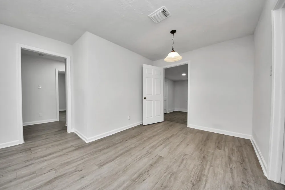 4914 Enyart Street Houston, TX 77021