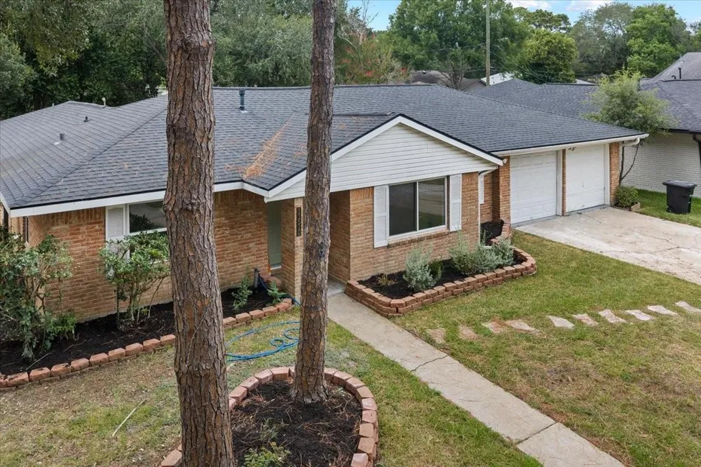 11510 Mullins Drive Houston, TX 77035