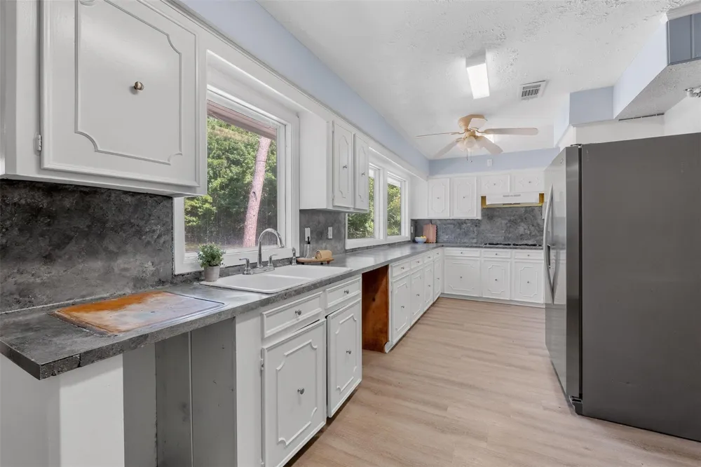 406 E Second Street Corrigan, TX 75939
