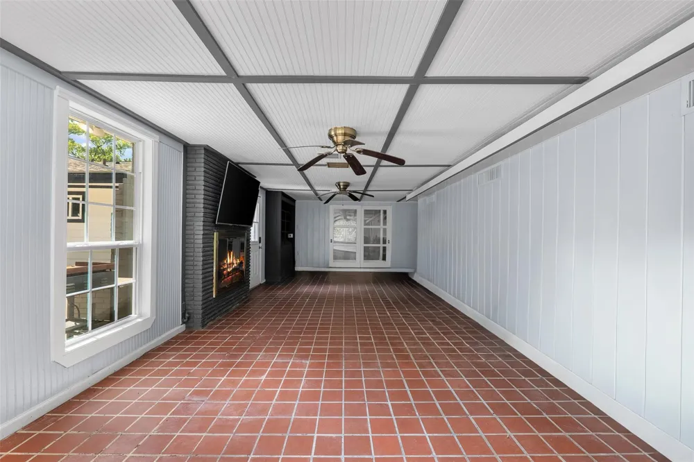 406 E Second Street Corrigan, TX 75939