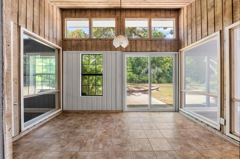 406 E Second Street Corrigan, TX 75939